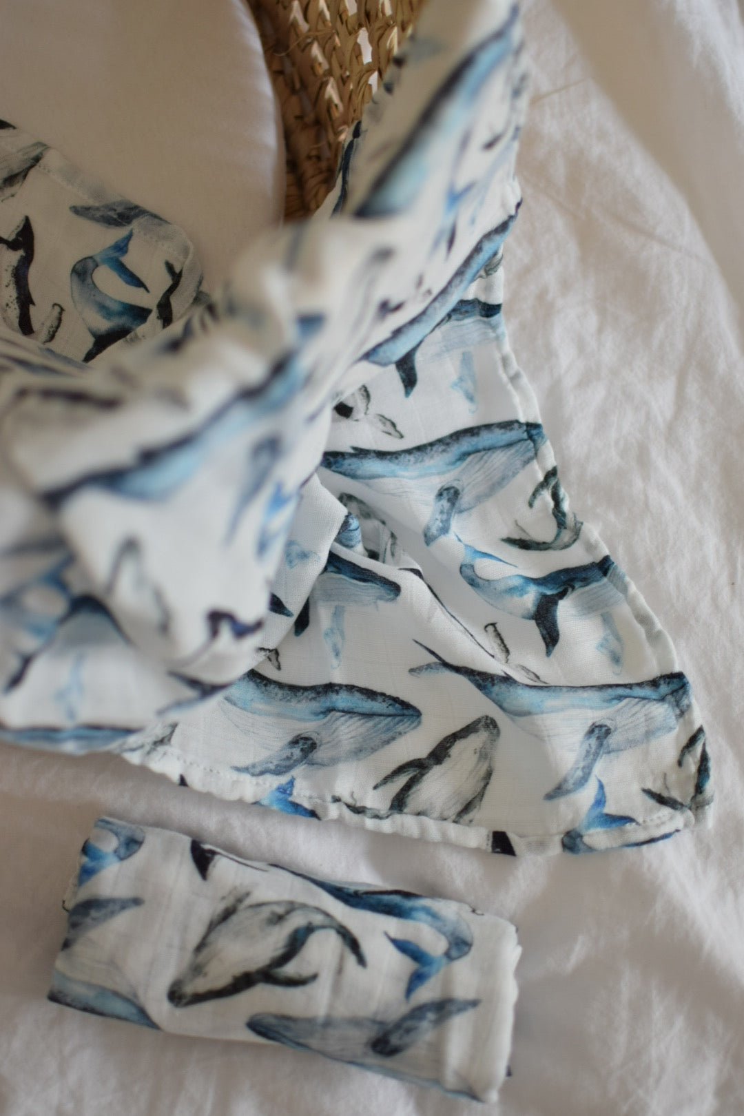 SPUCKTÜCHER 2ER SET BLUE WHALES (60x60cm) - Mini Indians